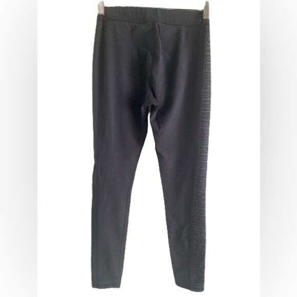 Under Armour Black Fitted Soft Stretch Leggings Sz S - Picture 2 of 6